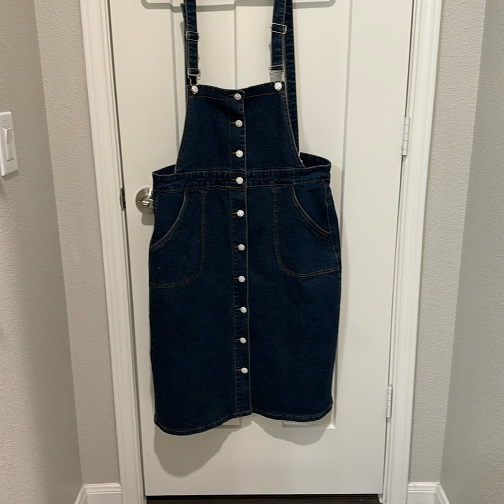Plus sized, blue jean overalls/skirt